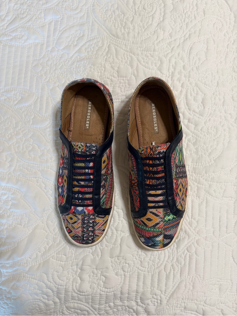 AEROSOLES Colorful Fun Town Fashion
Slip-On Sneakers Size 8